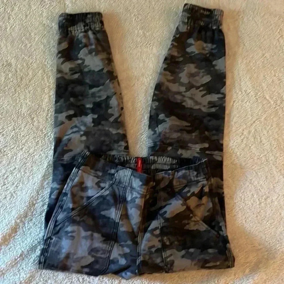 SPANX Stretch Twill Joggers - Picture 3 of 7